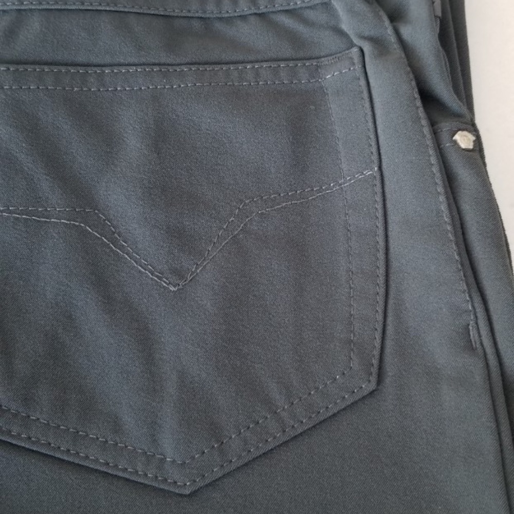 Authentic Versace Jeans - Picture 5 of 6